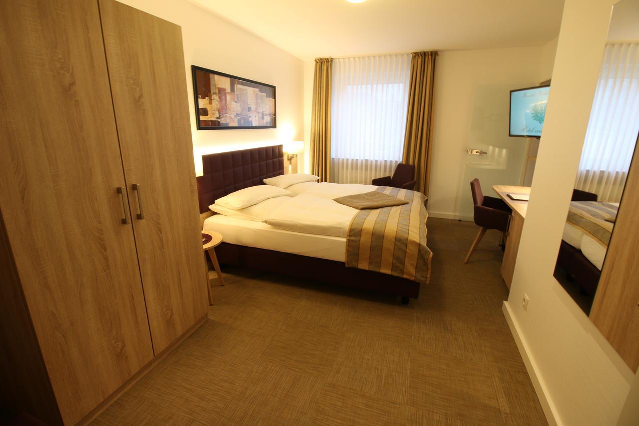 Hotel Zum Adler Бон Екстериор снимка