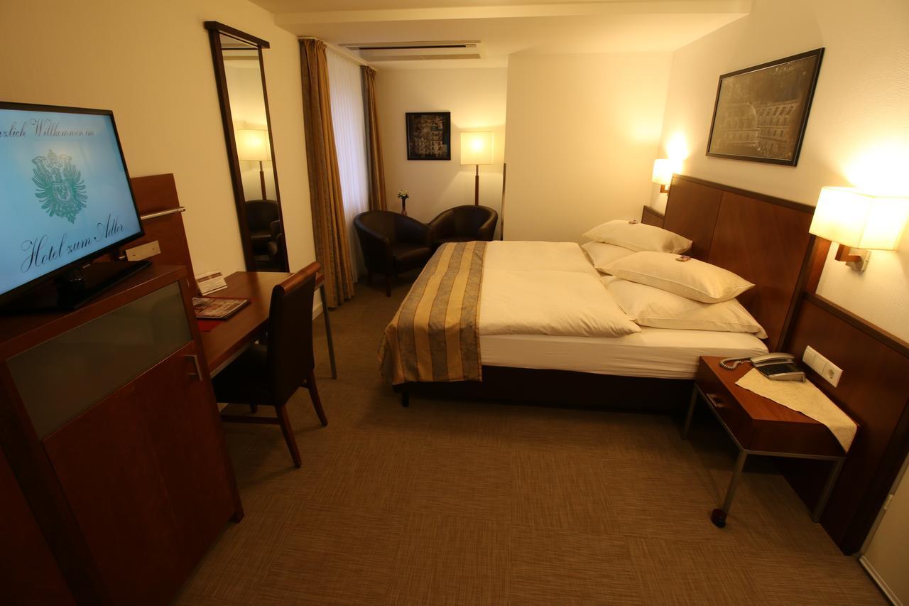 Hotel Zum Adler Бон Екстериор снимка