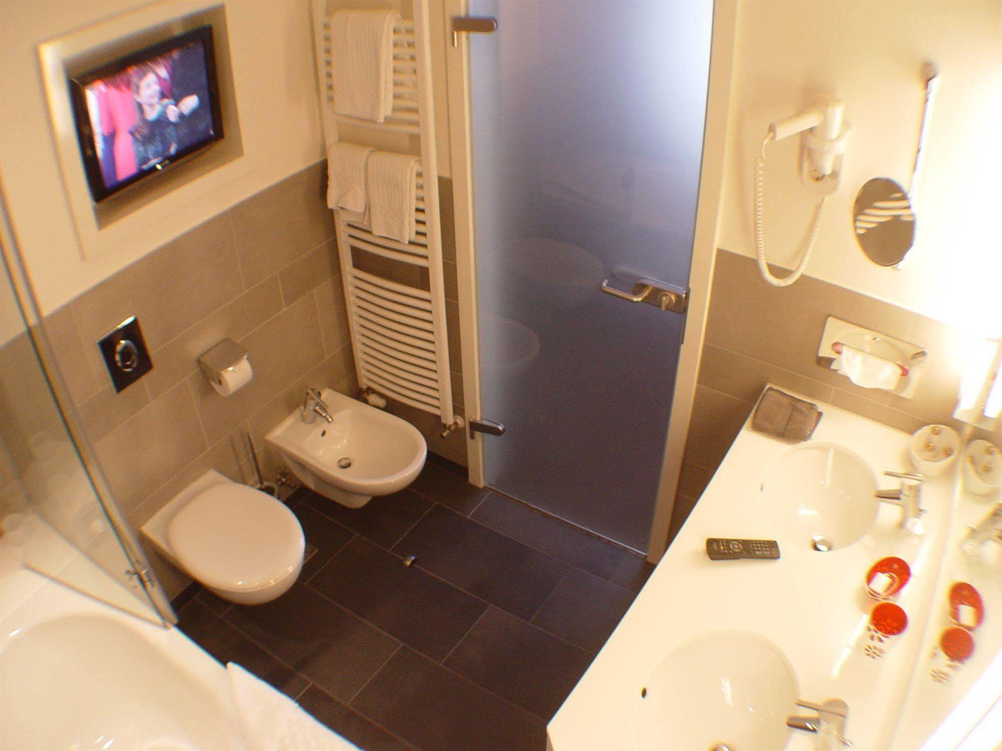 Hotel Zum Adler Бон Екстериор снимка
