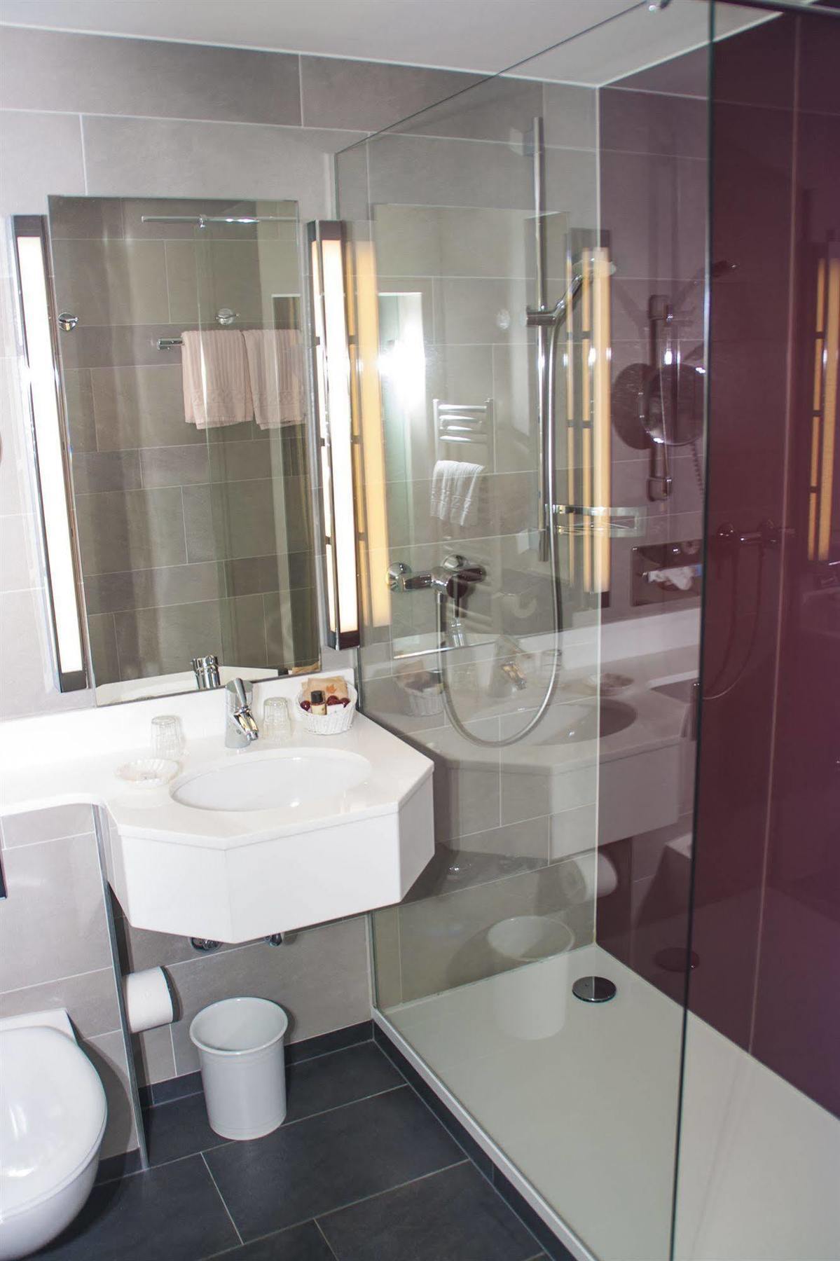 Hotel Zum Adler Бон Екстериор снимка
