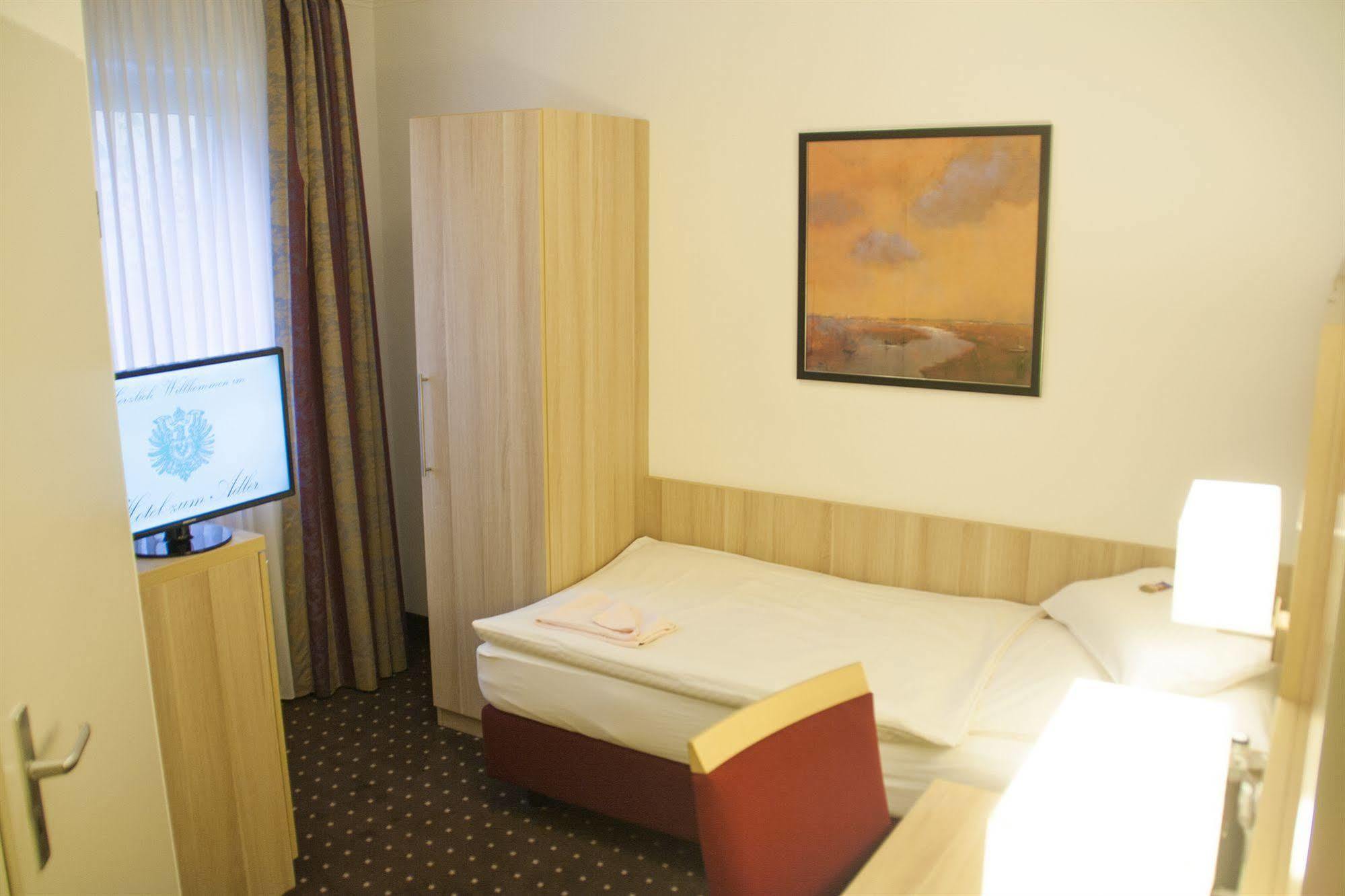 Hotel Zum Adler Бон Екстериор снимка