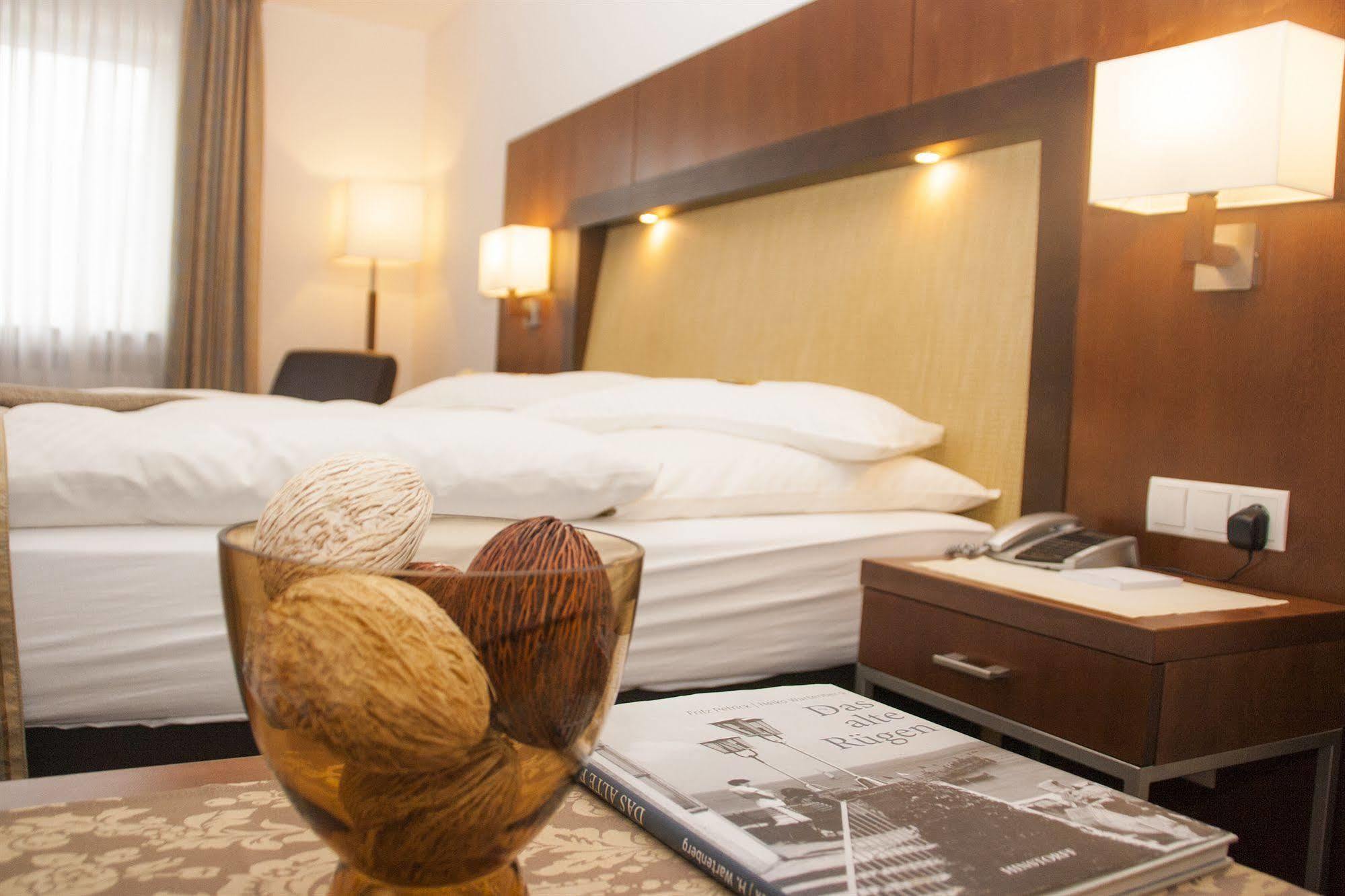 Hotel Zum Adler Бон Екстериор снимка